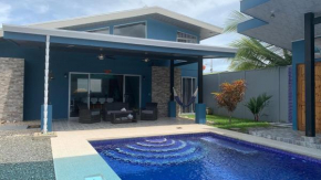Azul Bahia I - Cozy Private Villa For 8 Guests with Amazing Swimming Salt Water Pool, Walking Distance to Beach, Mile away to Stores